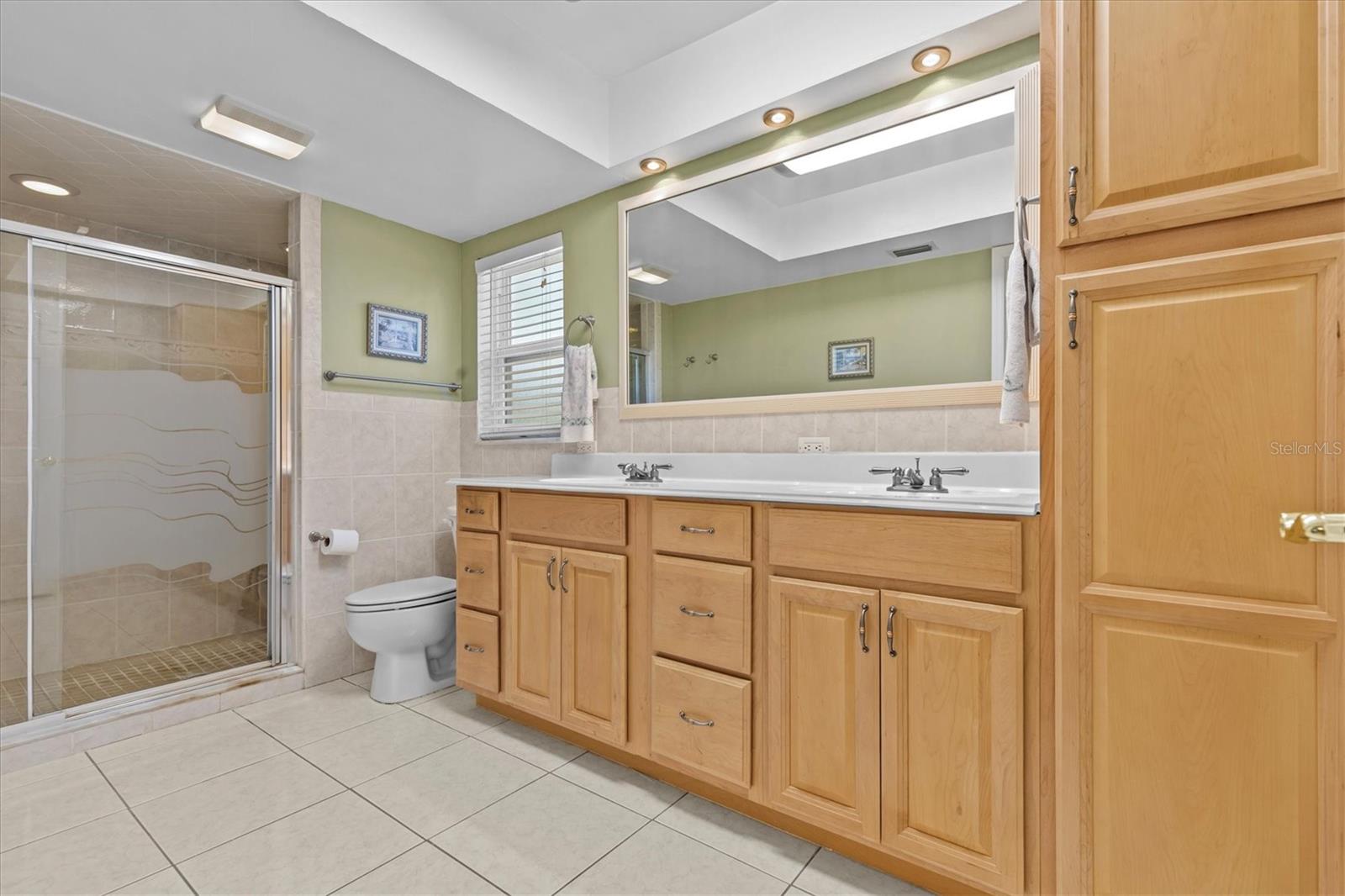 Image 19 of 55 For 28628 Twinbrook  Ln