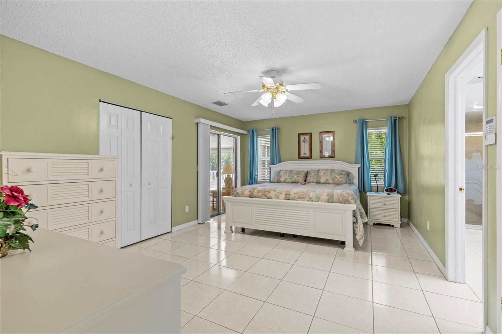 Image 3 of 55 For 28628 Twinbrook  Ln