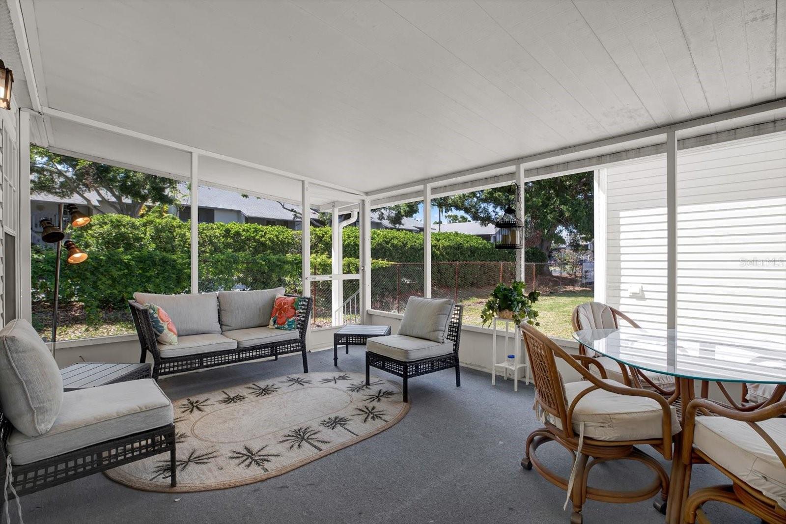 Image 16 of 21 For 11300 124th Avenue 40