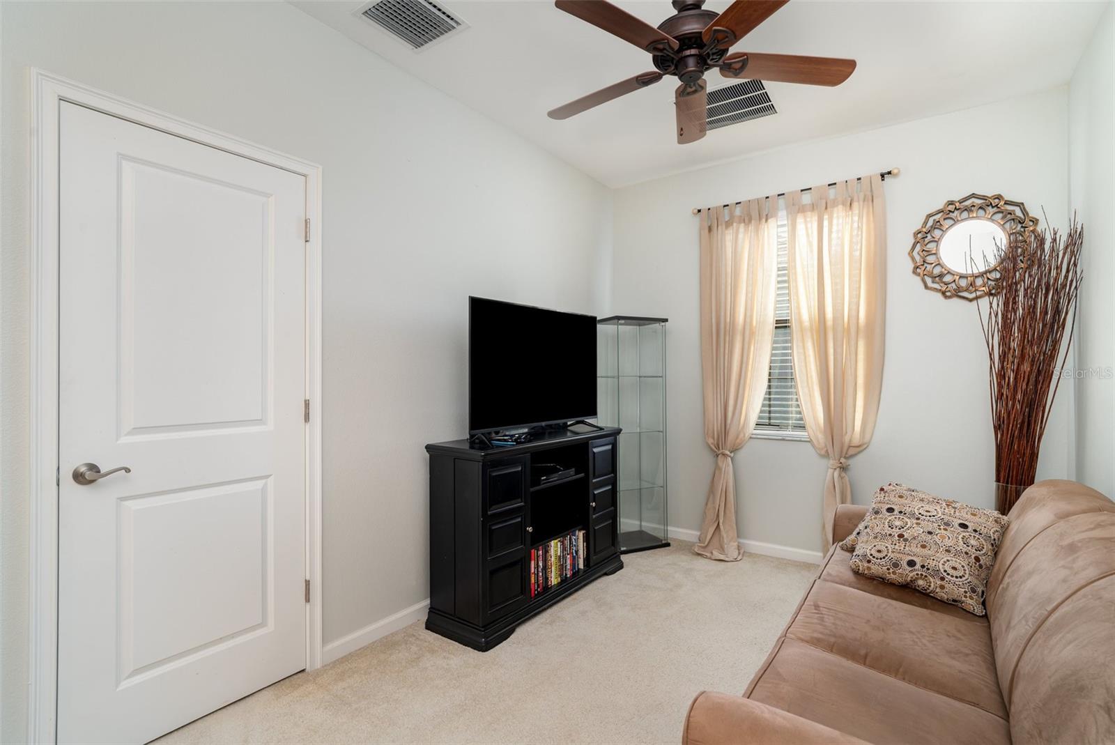 Image 36 of 55 For 5714 Colony Glen Road