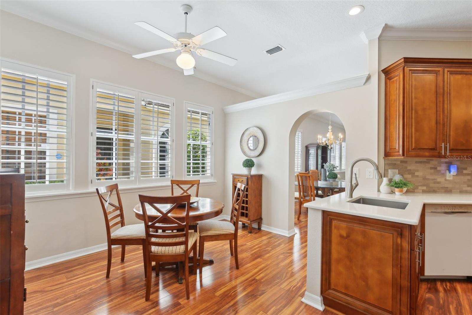 Image 10 of 42 For 15324 Sherwood Forest Drive