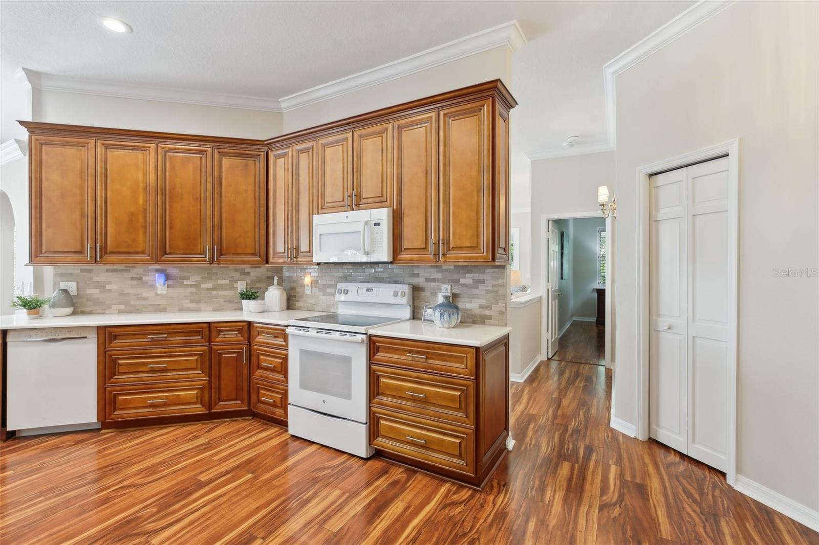 Image 13 of 42 For 15324 Sherwood Forest Drive