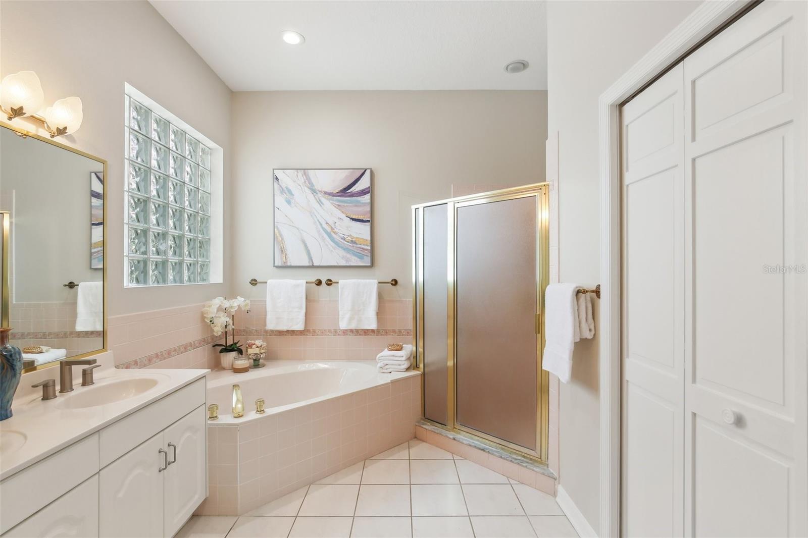 Image 19 of 42 For 15324 Sherwood Forest Drive
