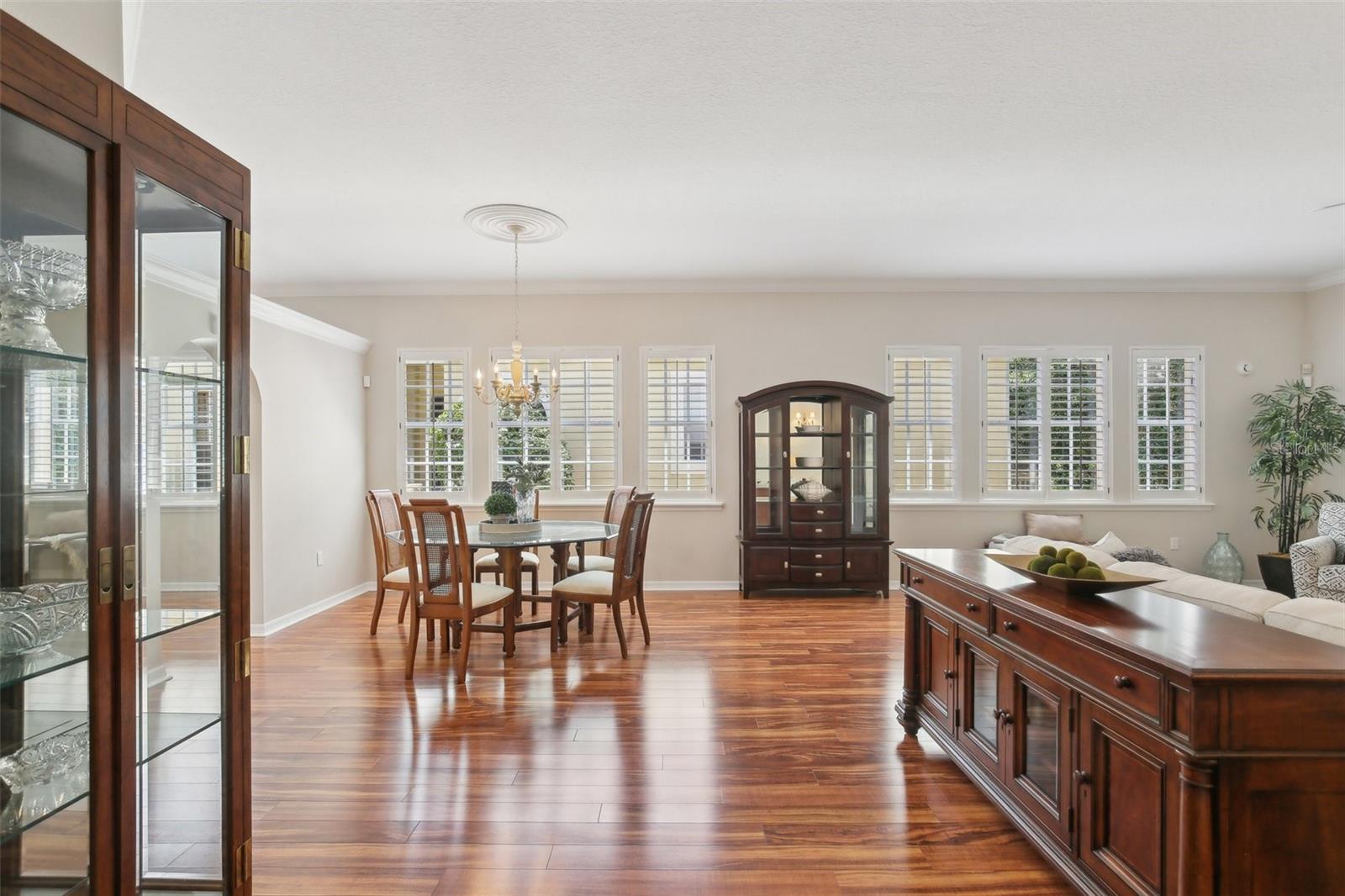 Image 7 of 42 For 15324 Sherwood Forest Drive
