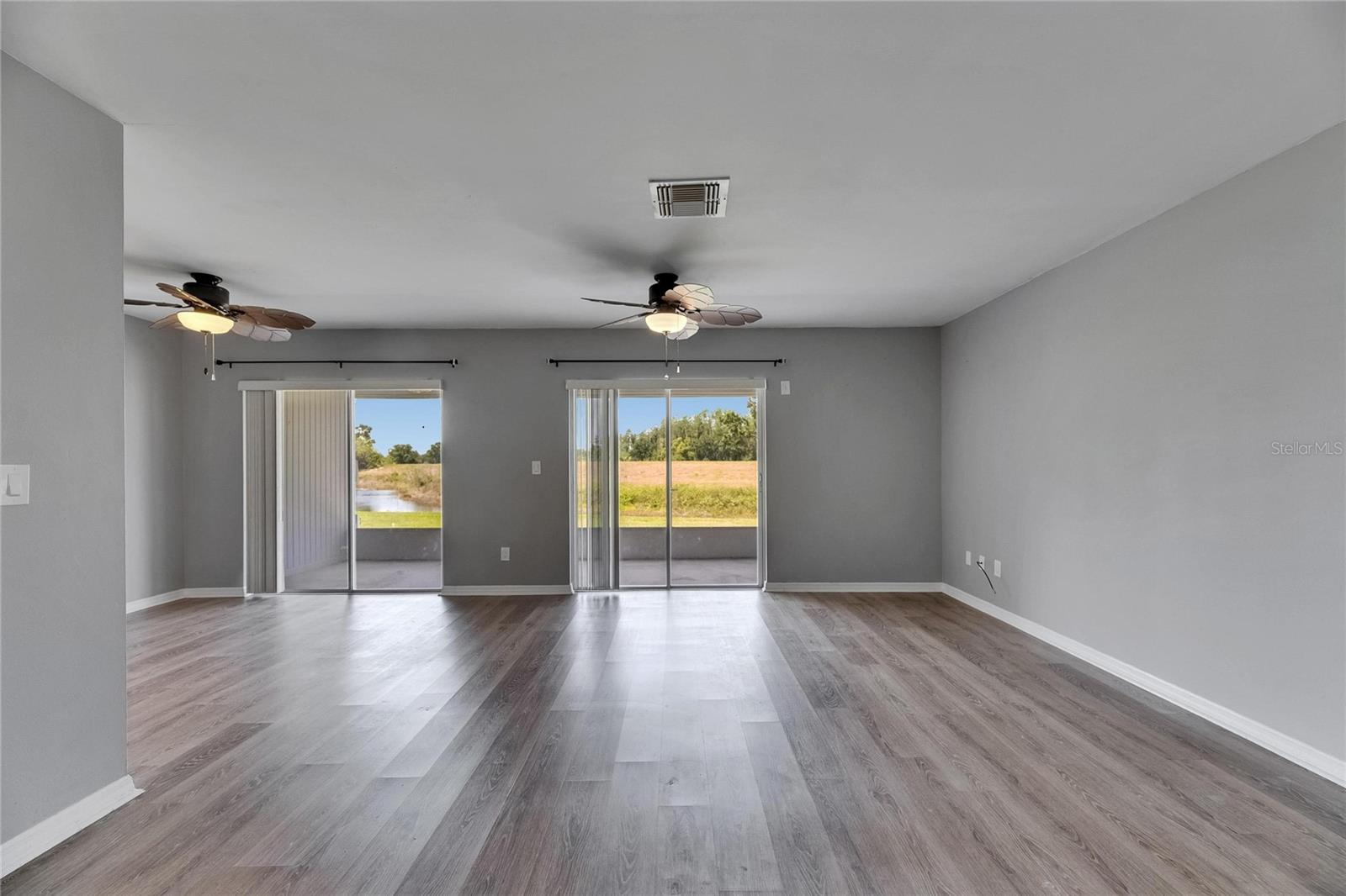 Image 15 of 48 For 2313 Grenoble Place 2313