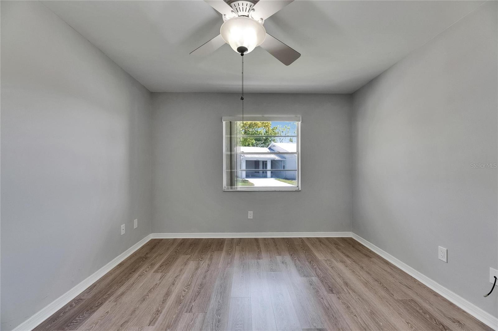 Image 35 of 48 For 2313 Grenoble Place 2313