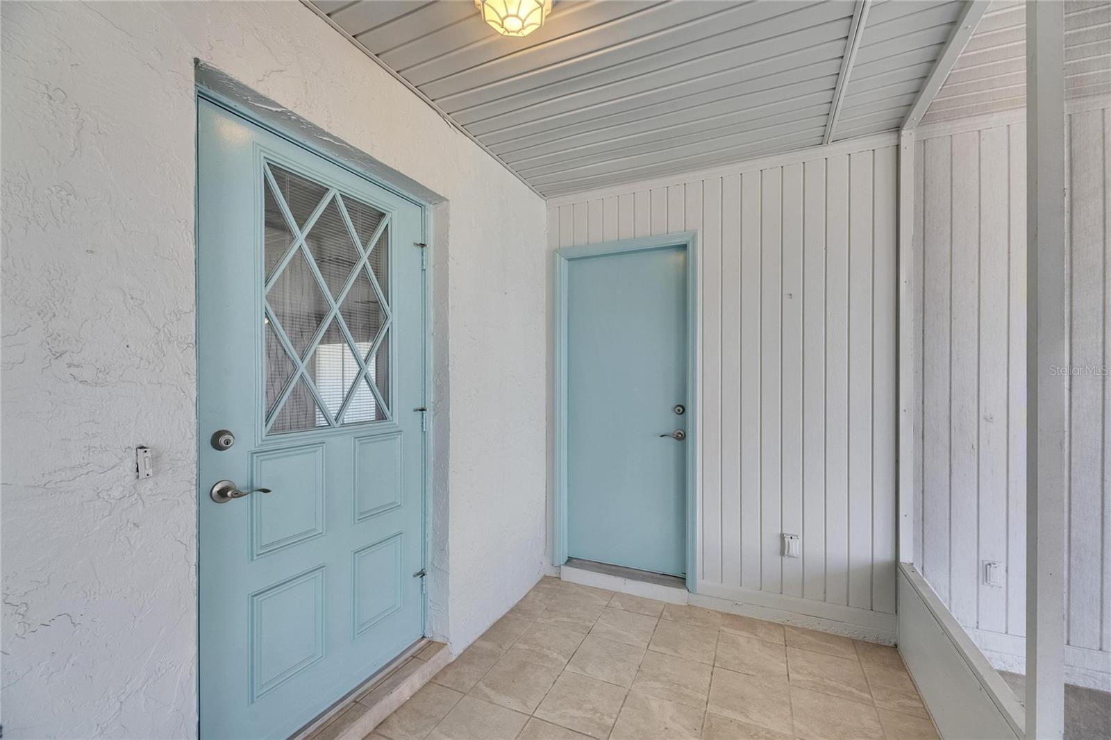 Image 8 of 48 For 2313 Grenoble Place 2313