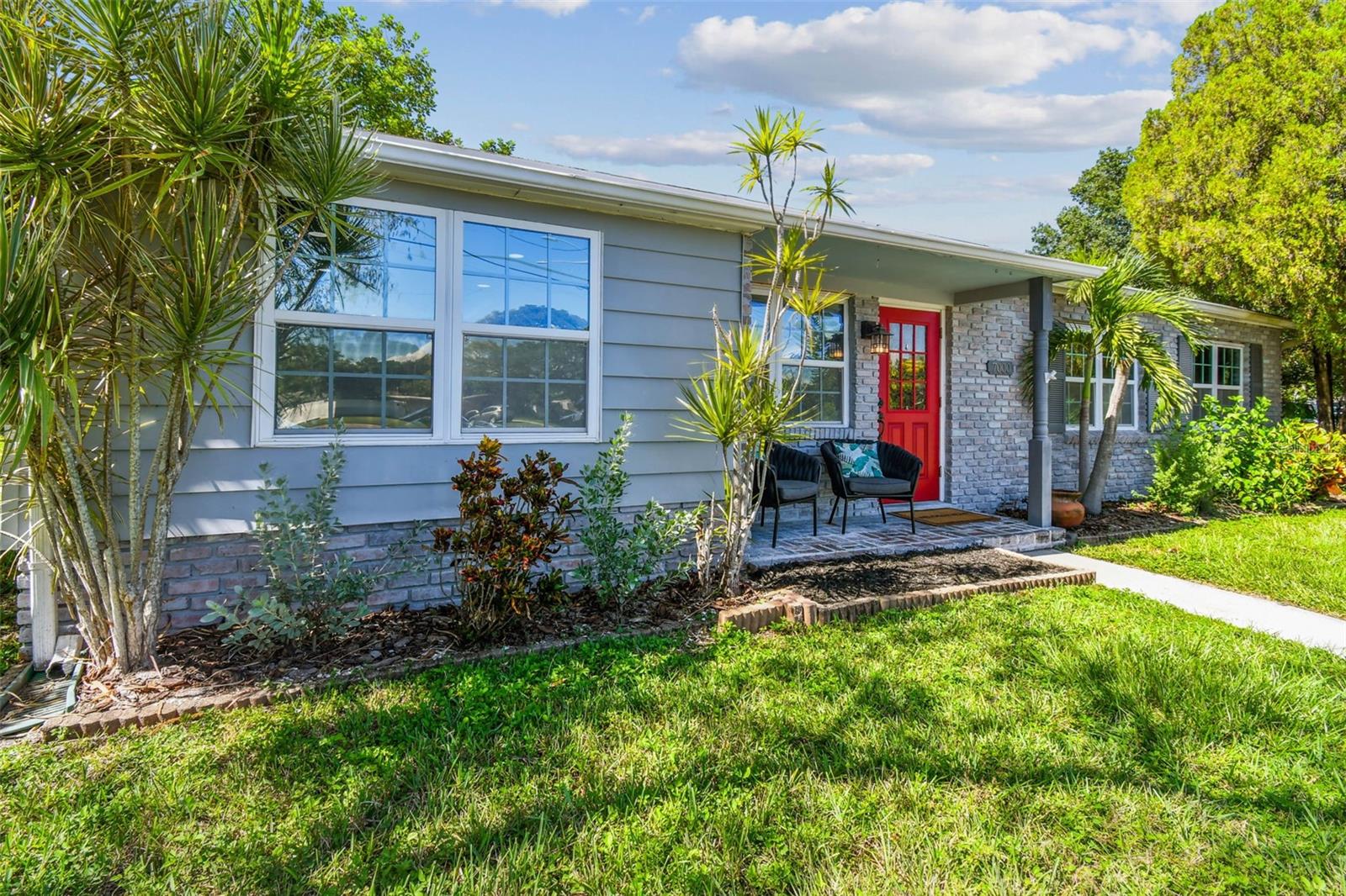 Image 10 of 61 For 7000 14th Street N