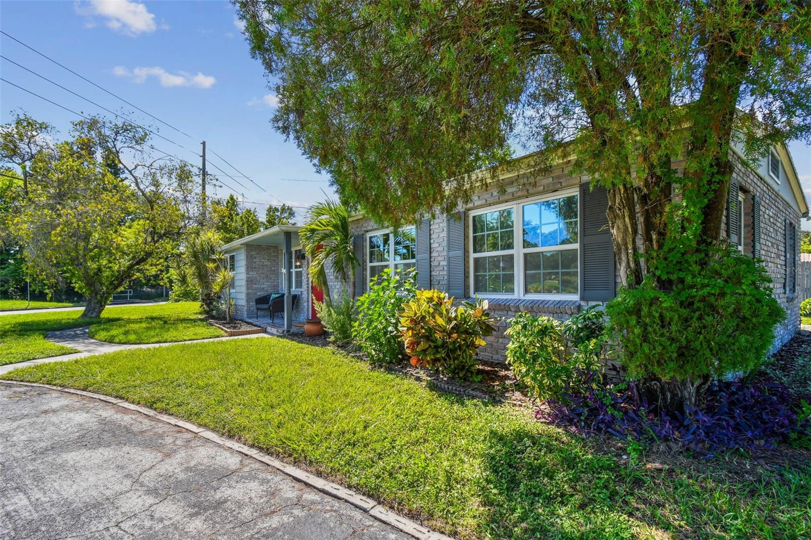 Image 12 of 61 For 7000 14th Street N