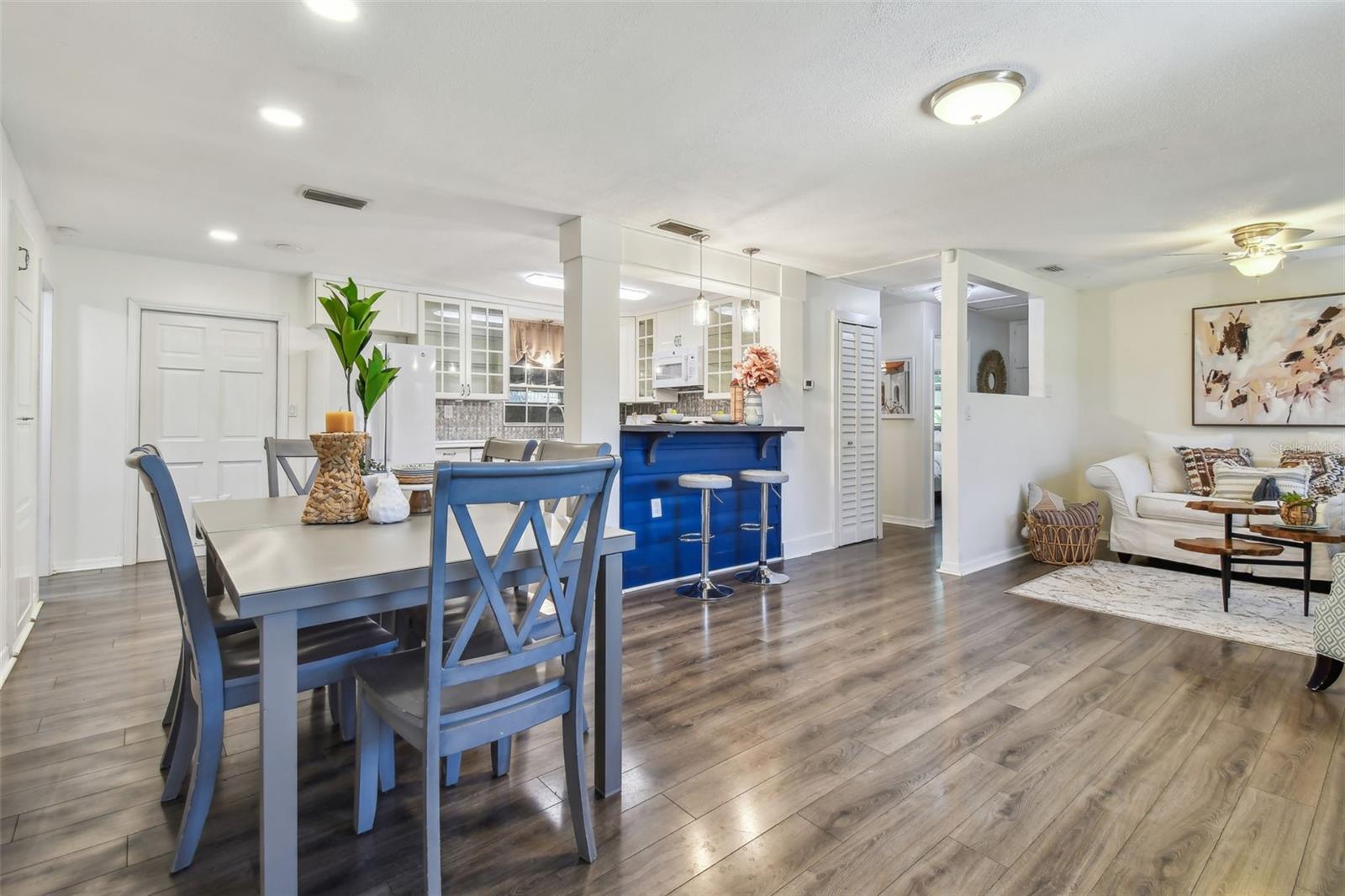 Image 2 of 61 For 7000 14th Street N