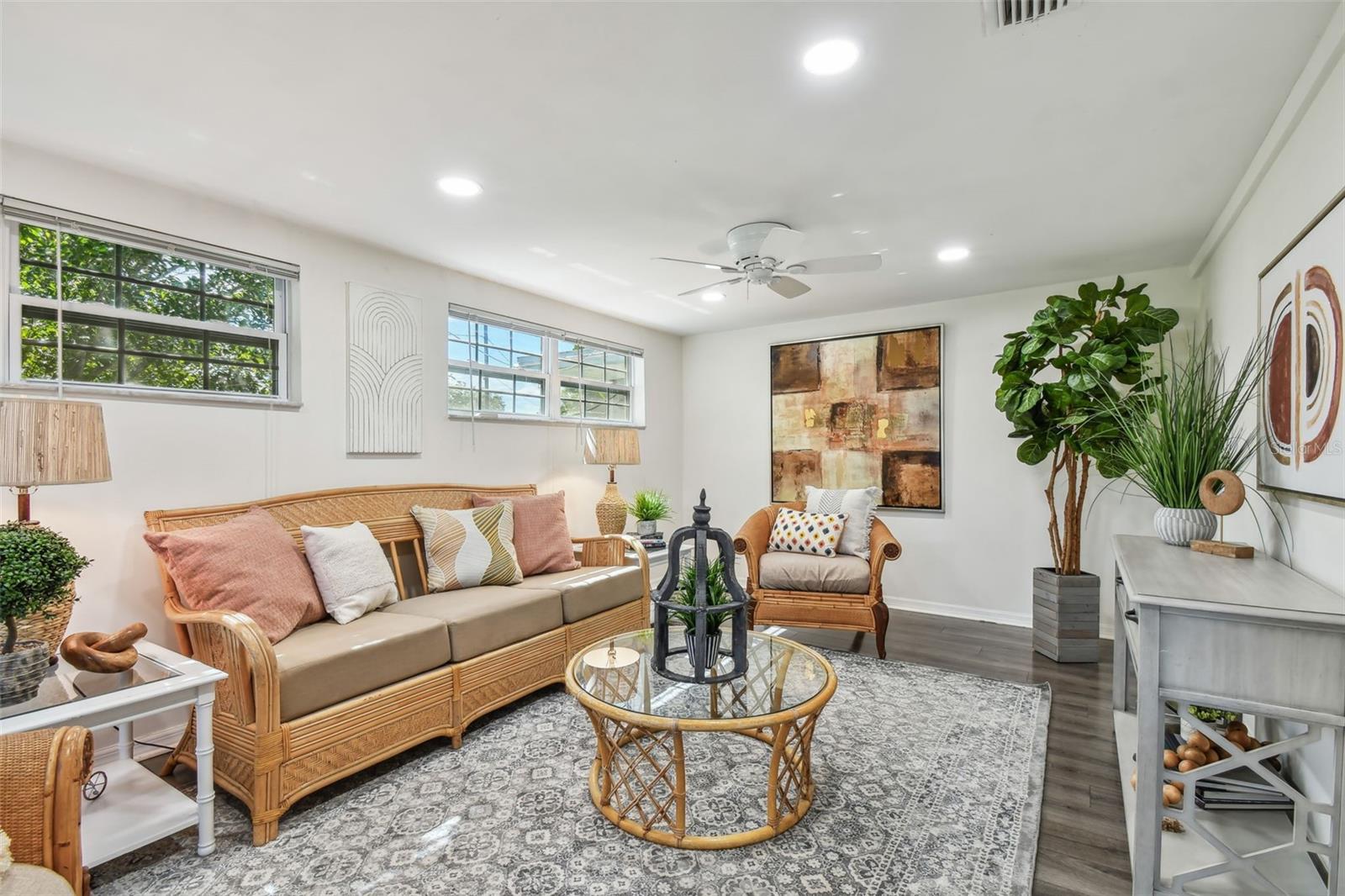 Image 20 of 61 For 7000 14th Street N