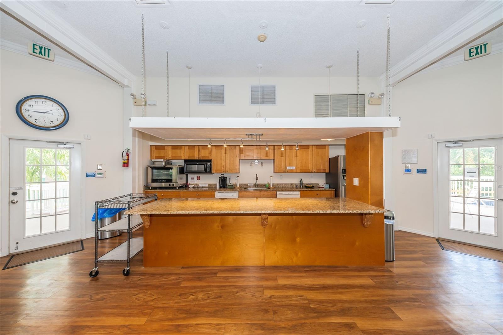 Image 33 of 46 For 1806 Mariner Dr  112