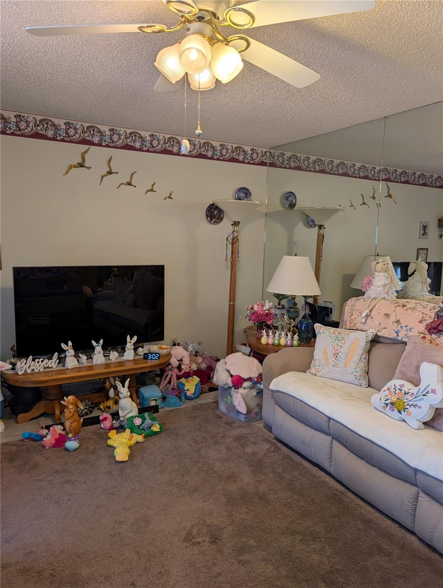Image 6 of 26 For 8119 Oak Trace Way C