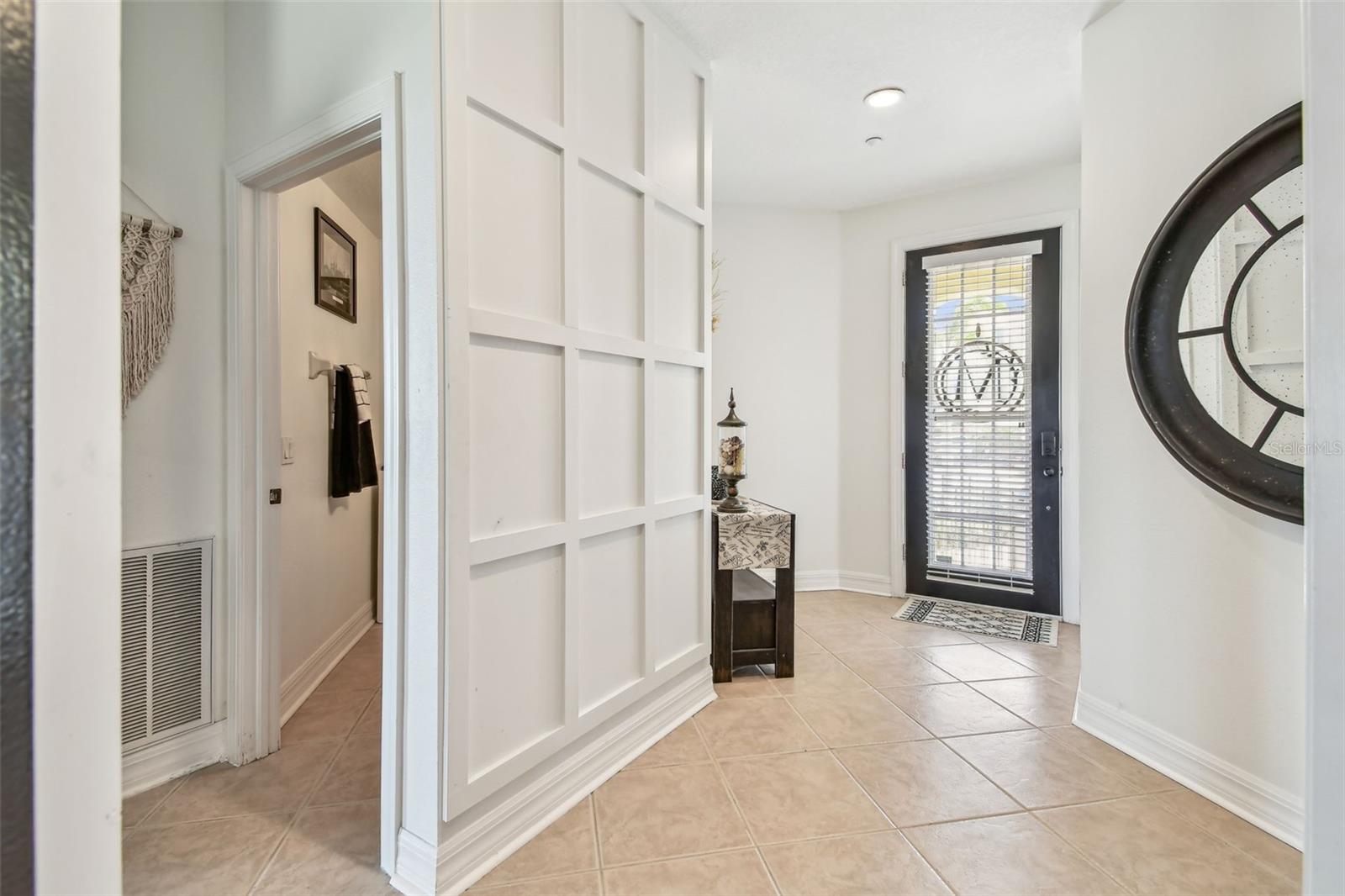 Image 10 of 63 For 6412 Mayra Shores Lane