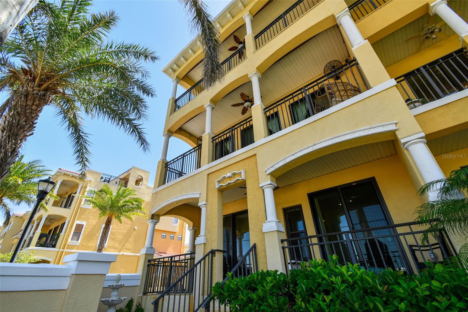 Image 21 of 63 For 6412 Mayra Shores Lane