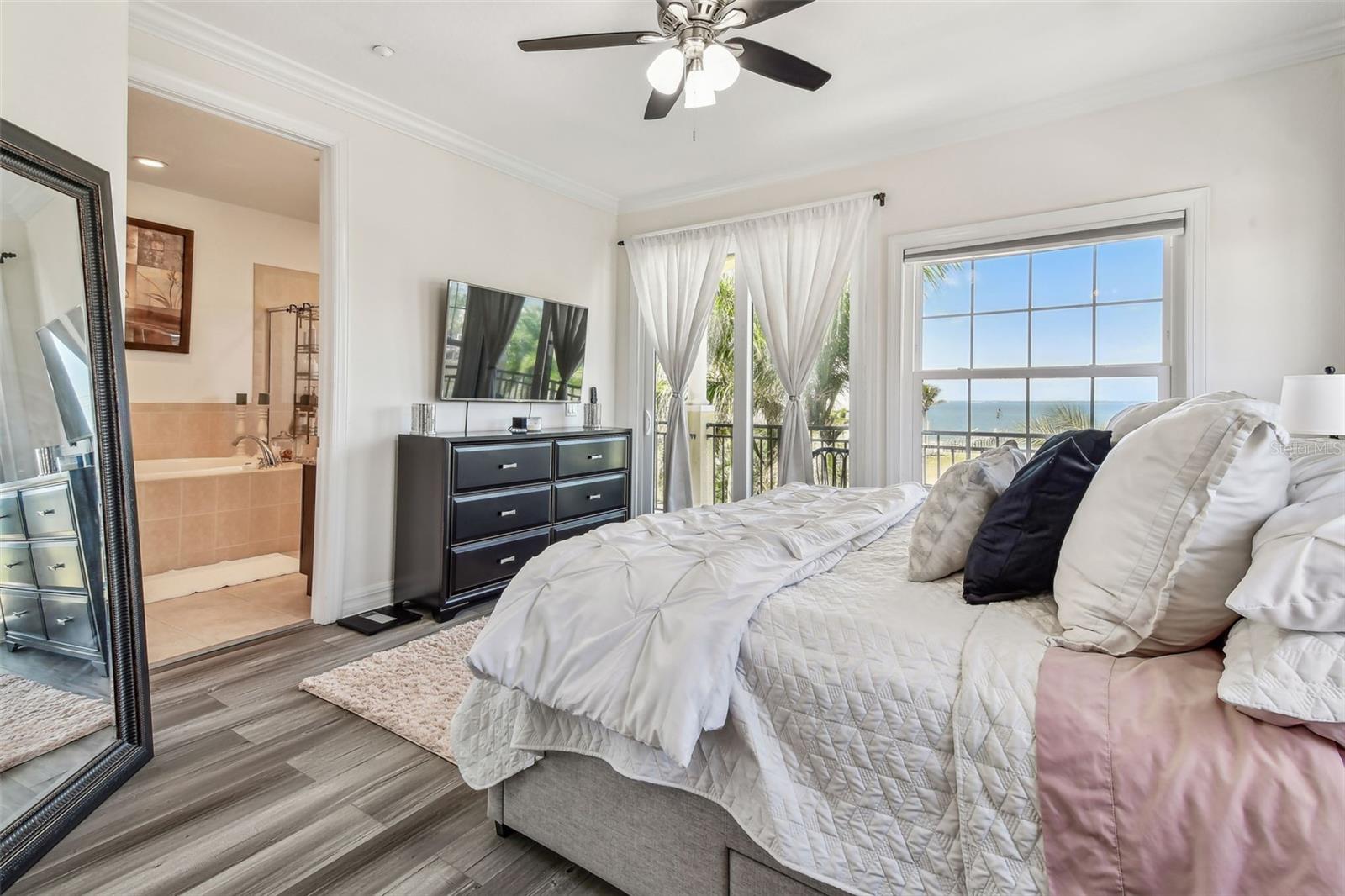 Image 40 of 63 For 6412 Mayra Shores Lane