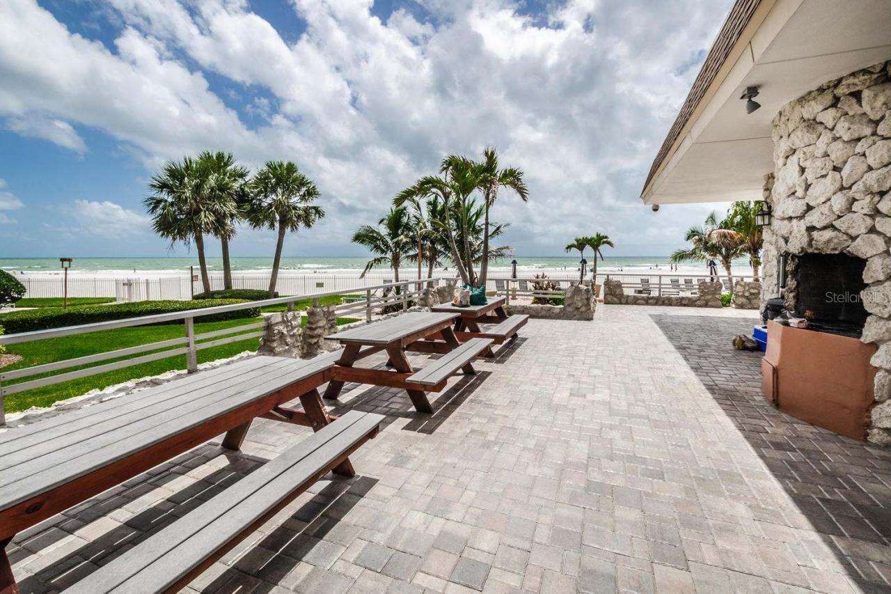 Image 20 of 24 For 17900 Gulf Boulevard 13e
