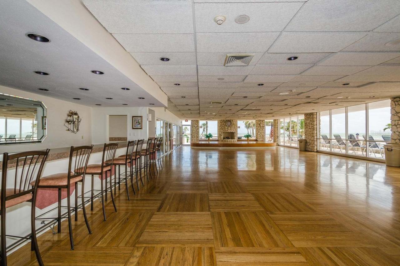 Image 21 of 24 For 17900 Gulf Boulevard 13e