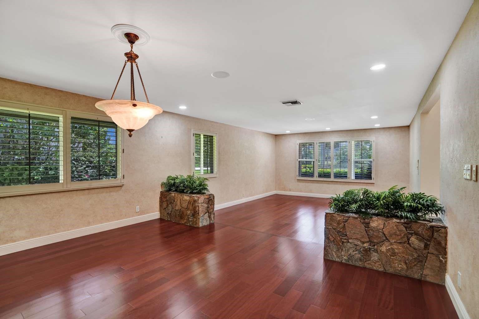 Image 14 of 74 For 2527 Deer Creek Lakes Drive