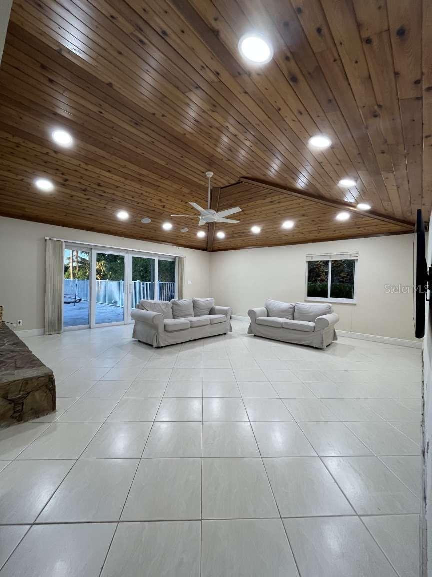 Image 4 of 13 For 2527 Deer Creek Lakes Drive