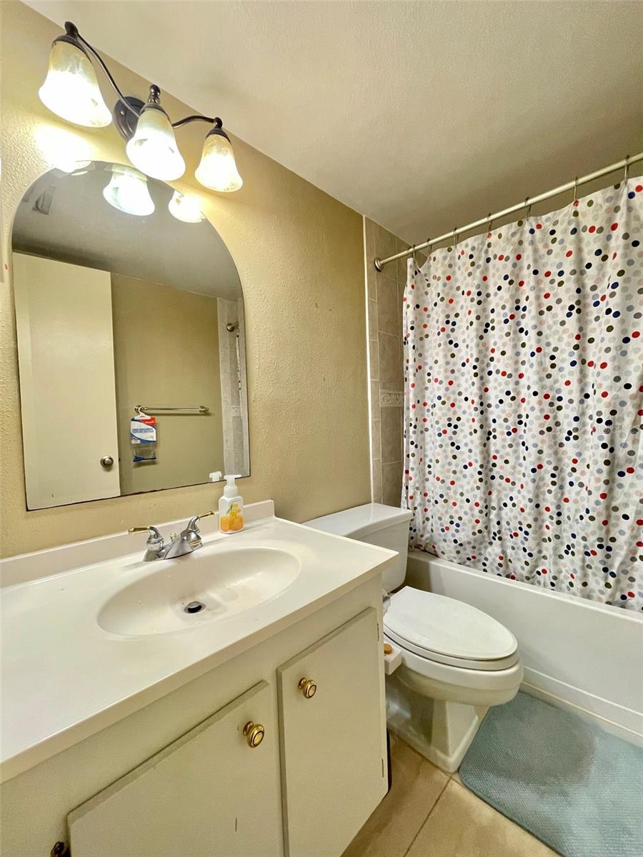 Image 12 of 23 For 420 Bayshore Boulevard 102