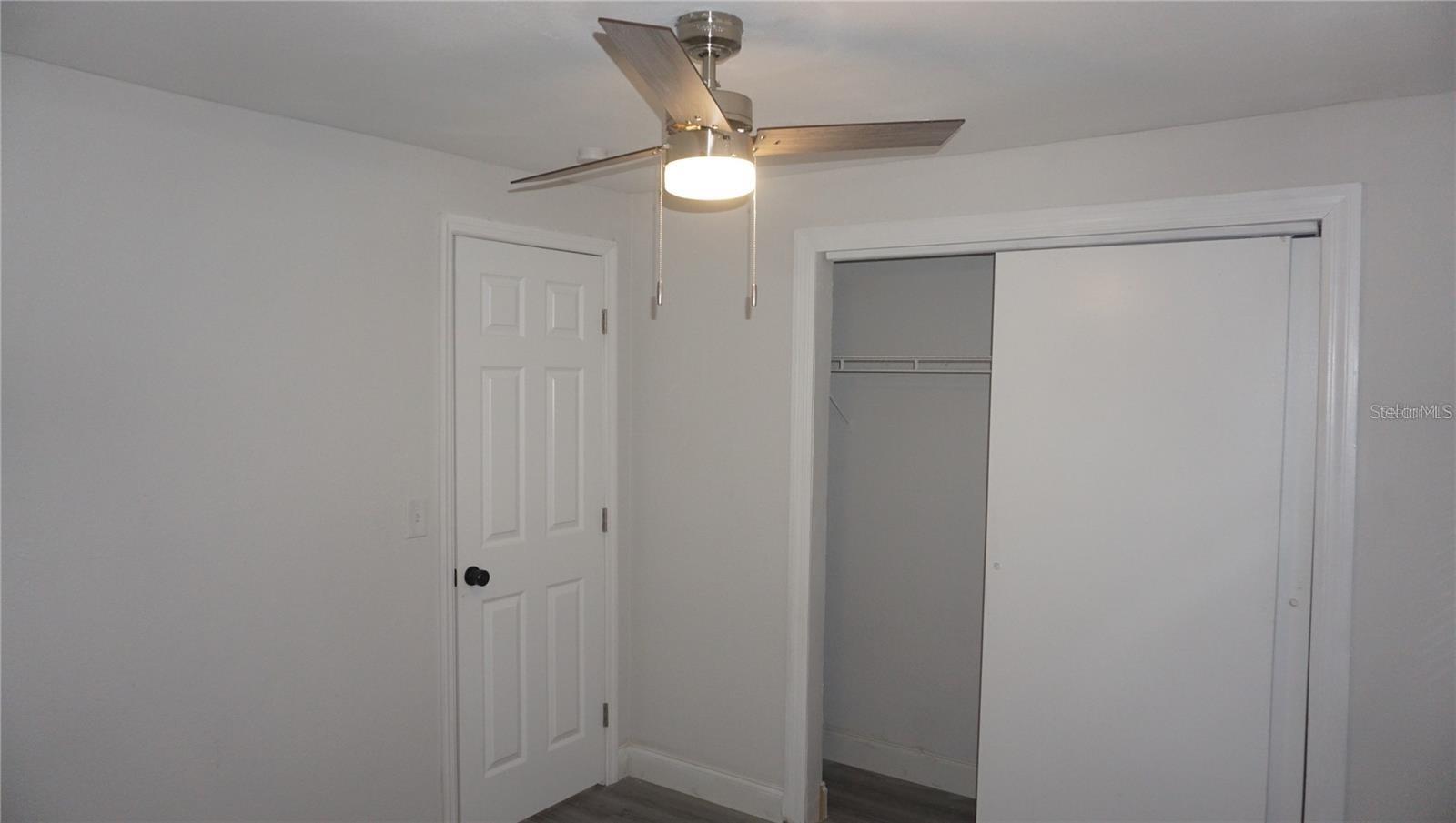Image 6 of 12 For 5401 Russell Avenue