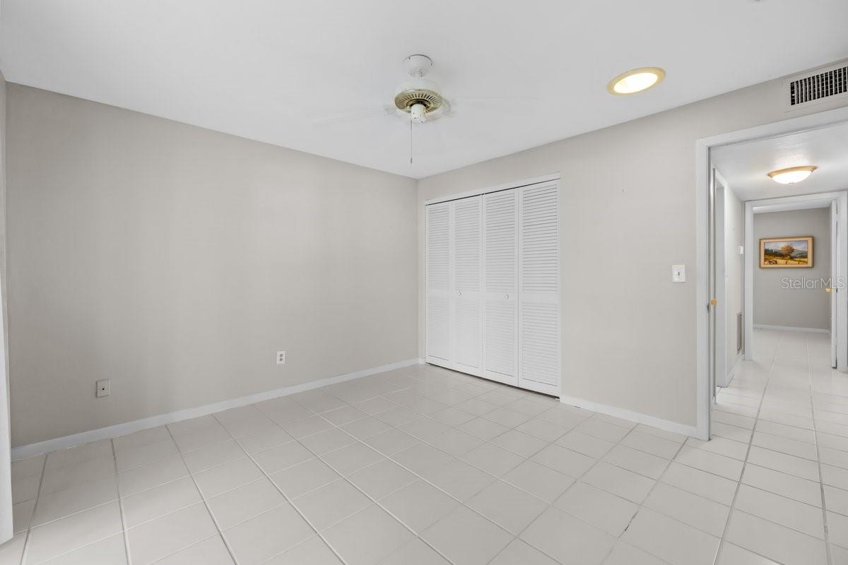 Image 13 of 16 For 500 Glennes Lane 205
