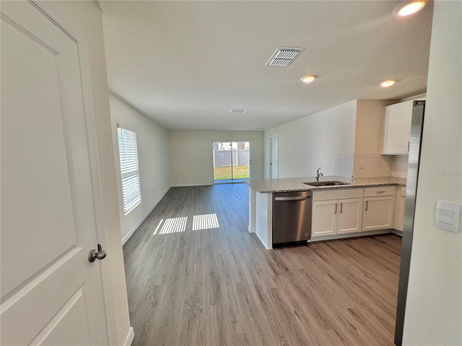 Image 15 of 100 For 36100 Sunflower Hill Drive