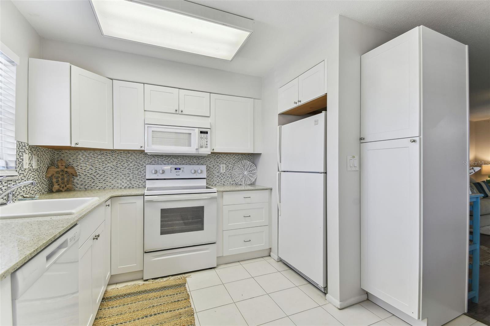Image 11 of 48 For 854 Sky Loch Drive N