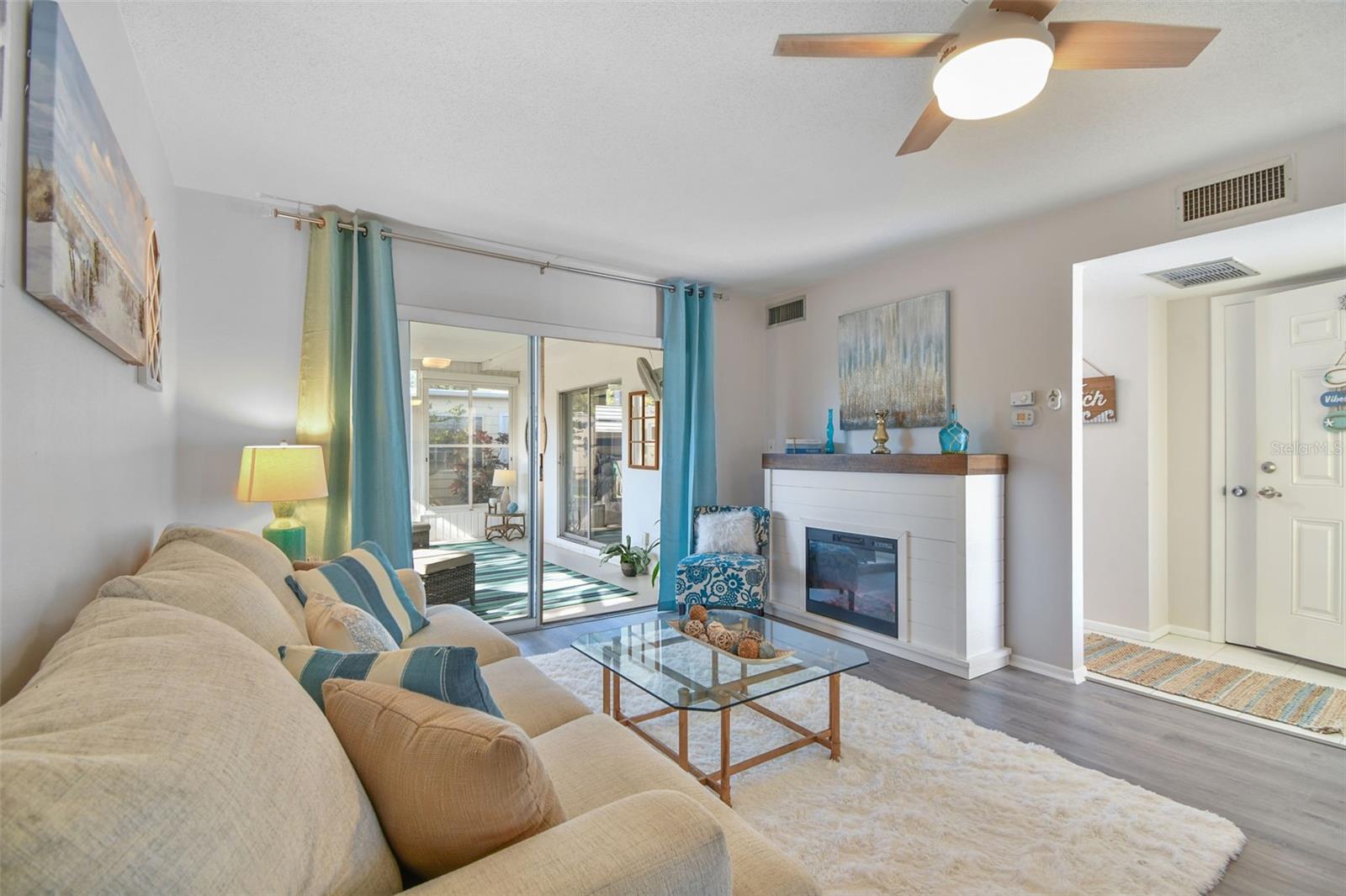Image 3 of 48 For 854 Sky Loch Drive N
