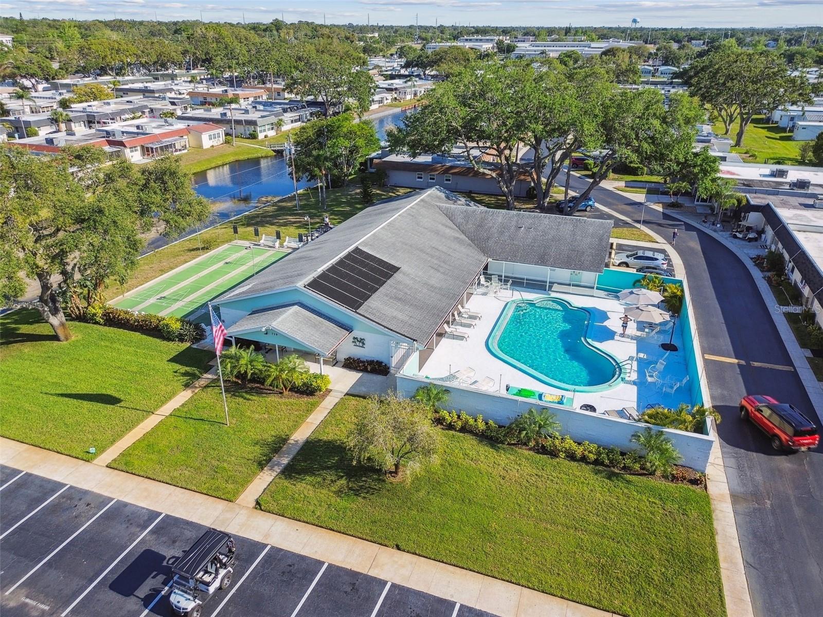 Image 33 of 48 For 854 Sky Loch Drive N
