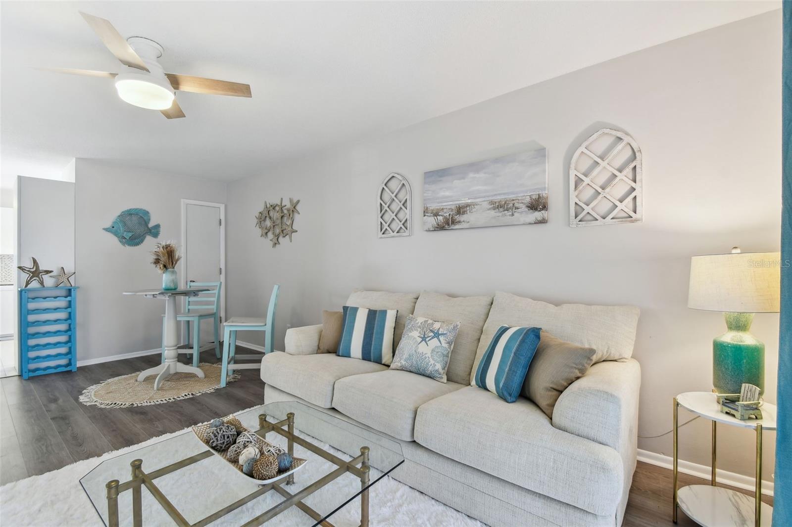 Image 7 of 48 For 854 Sky Loch Drive N