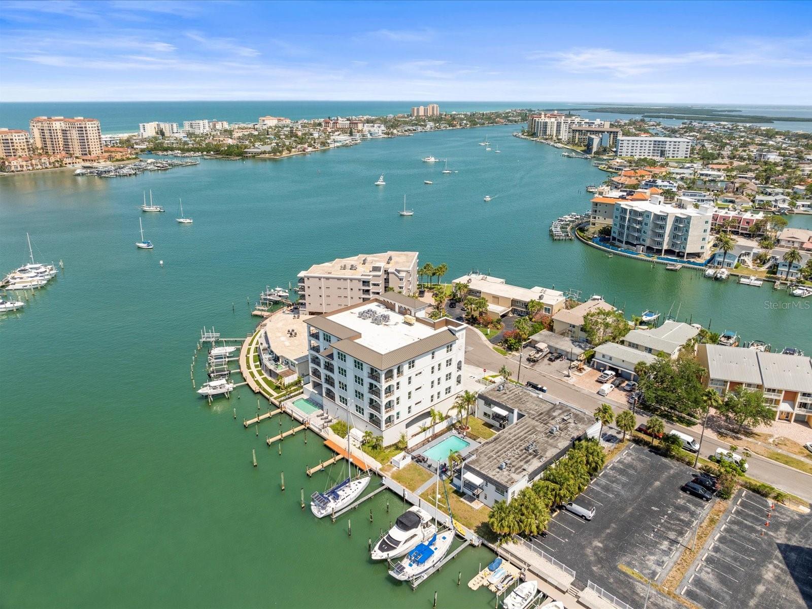 Image 21 of 71 For 211 Dolphin Point 403