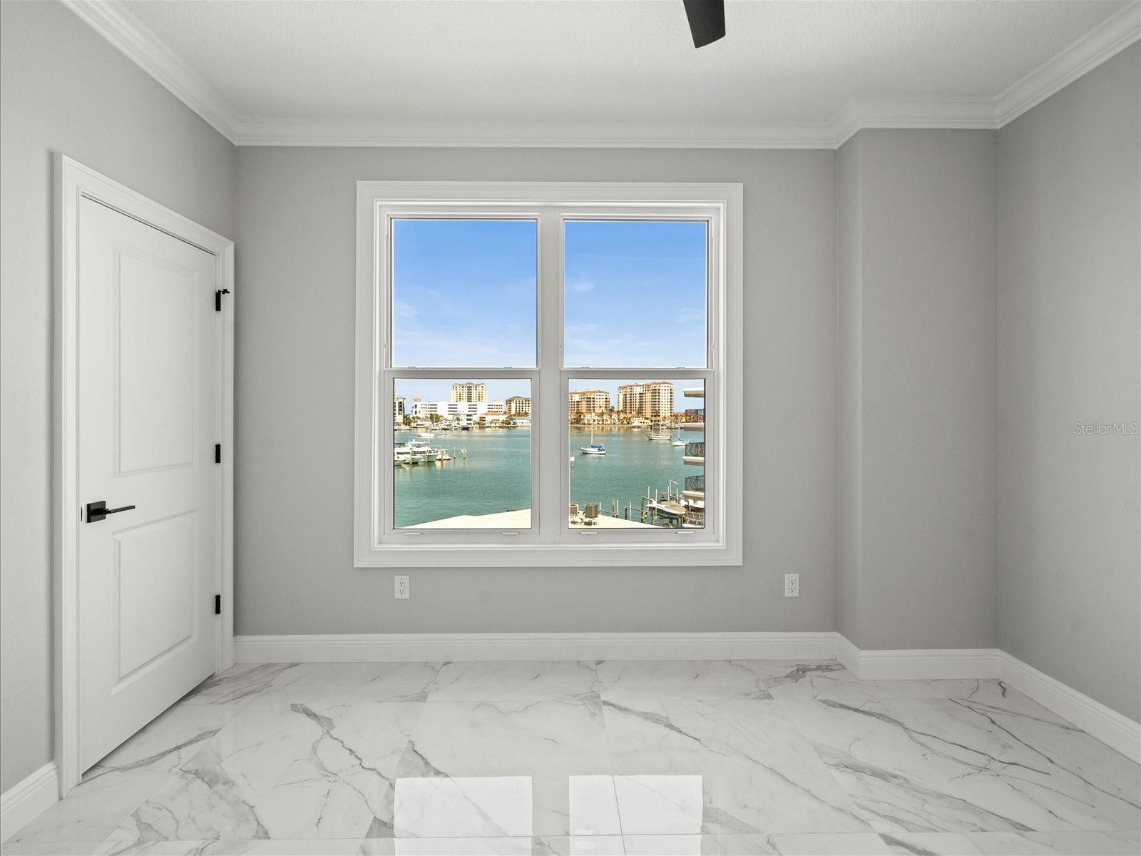 Image 38 of 71 For 211 Dolphin Point 403