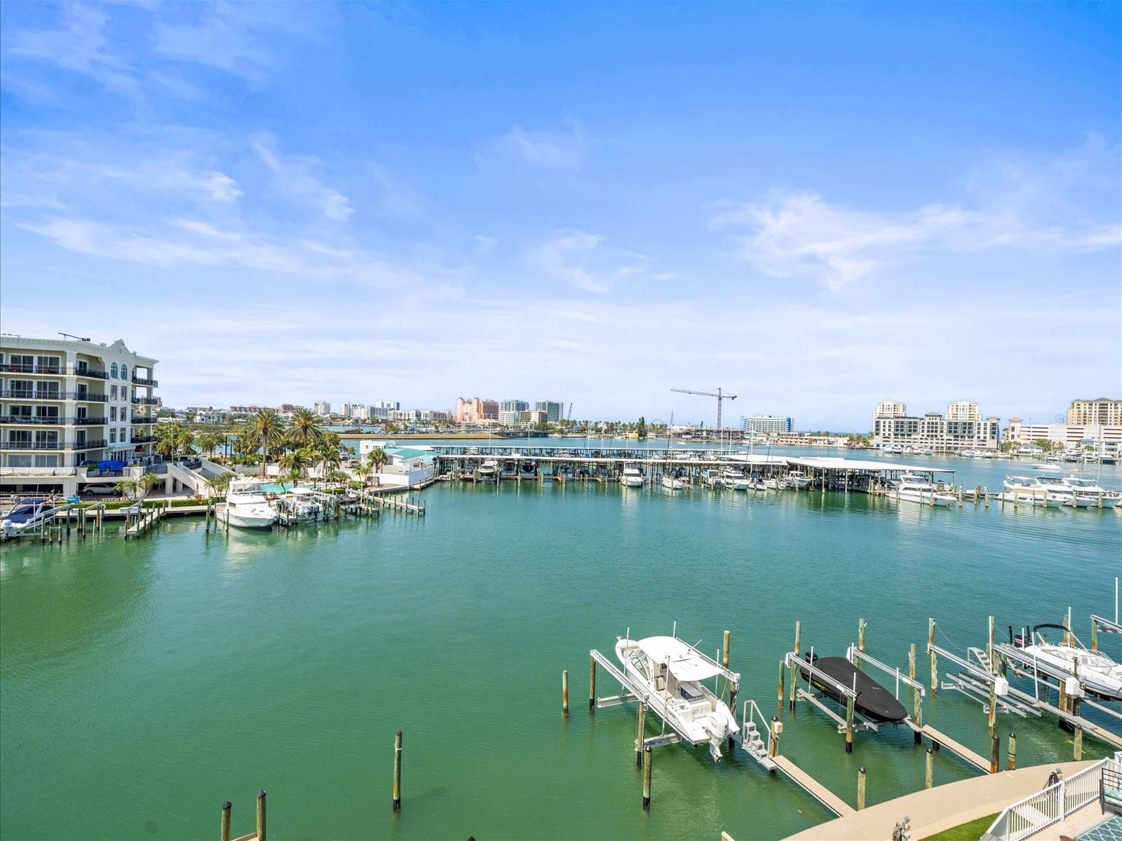 Image 42 of 71 For 211 Dolphin Point 403