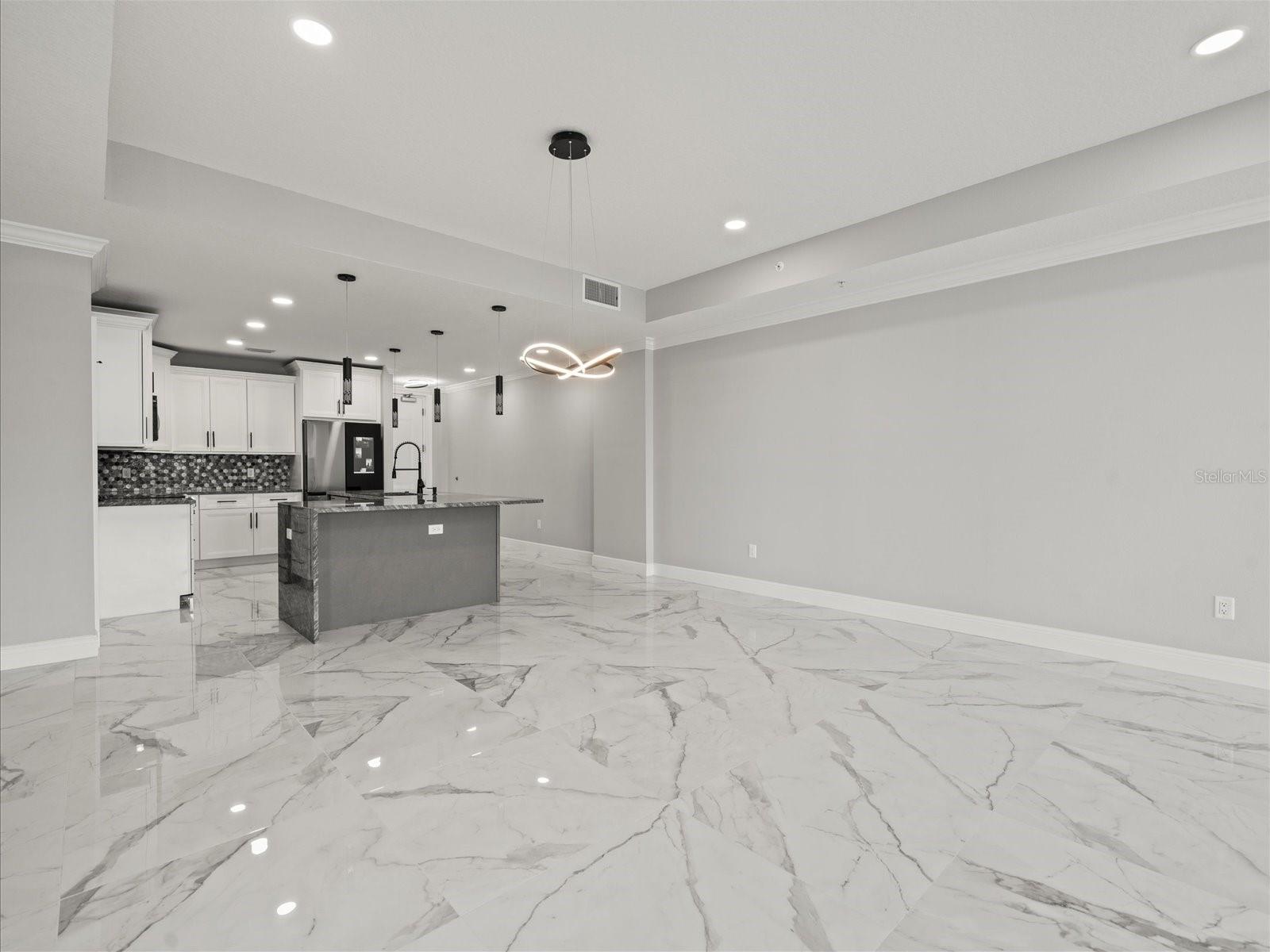 Image 52 of 71 For 211 Dolphin Point 403