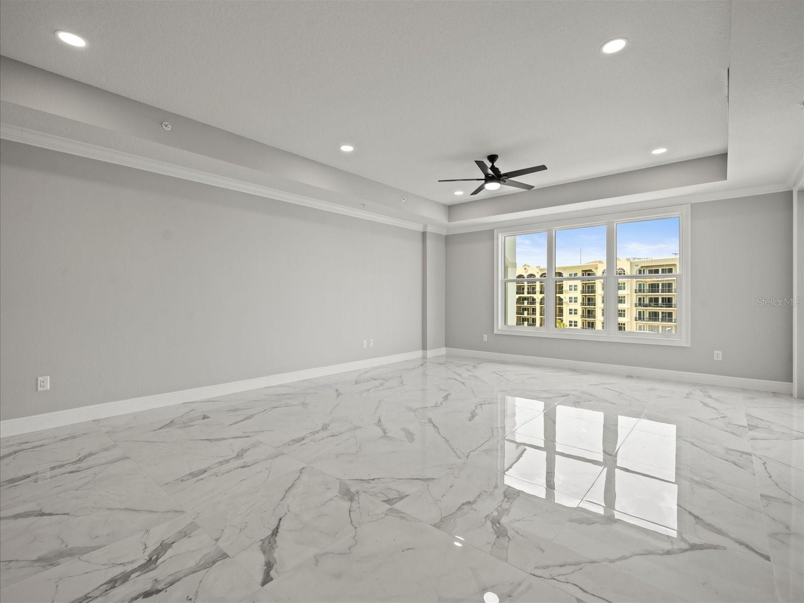 Image 55 of 71 For 211 Dolphin Point 403