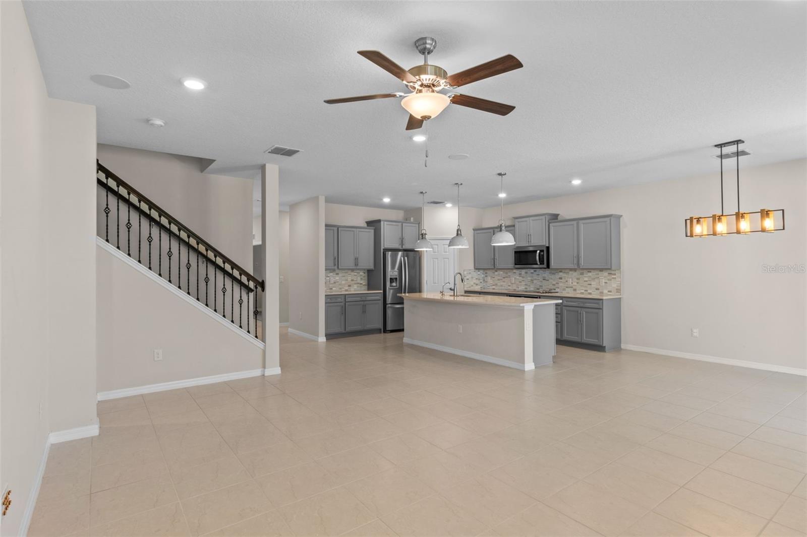 Listing photo id 10 for 13871 Carlow Park Drive