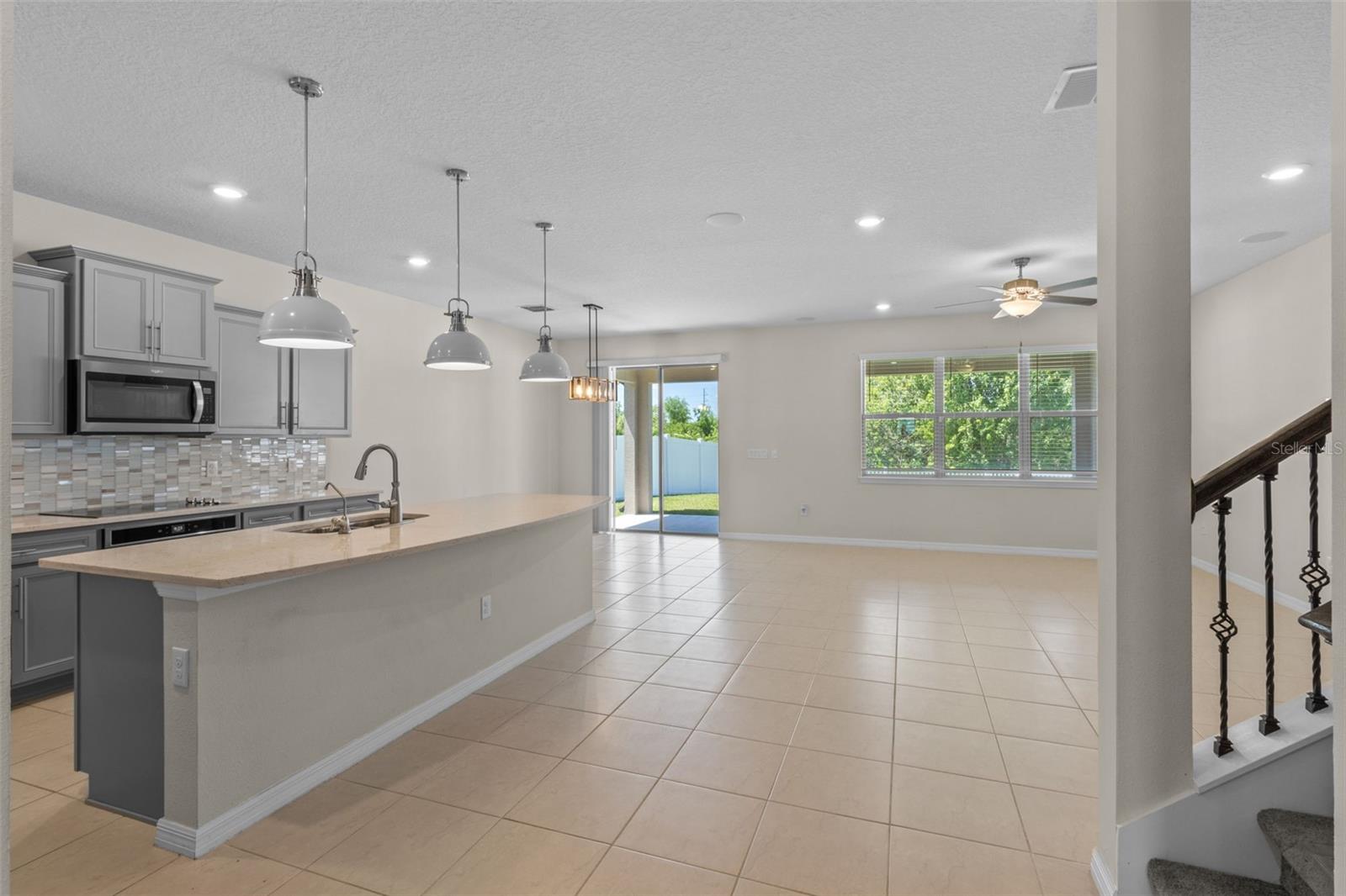 Listing photo id 11 for 13871 Carlow Park Drive