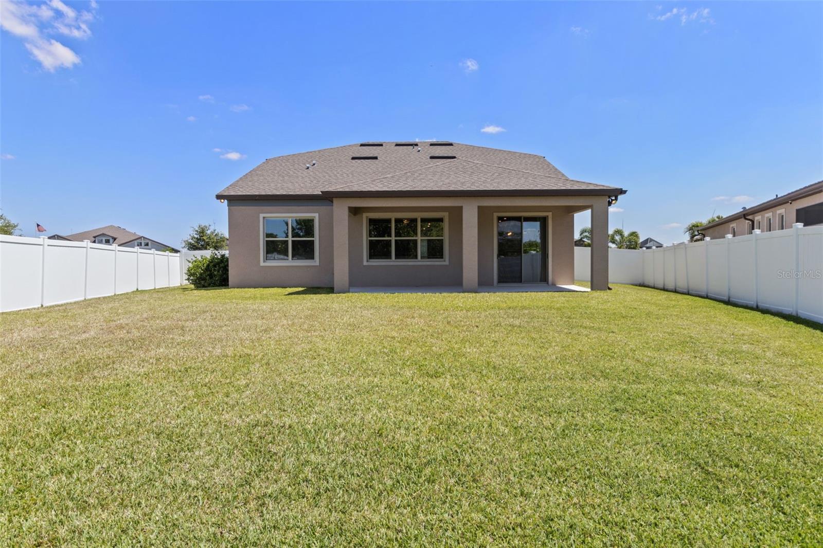 Listing photo id 41 for 13871 Carlow Park Drive