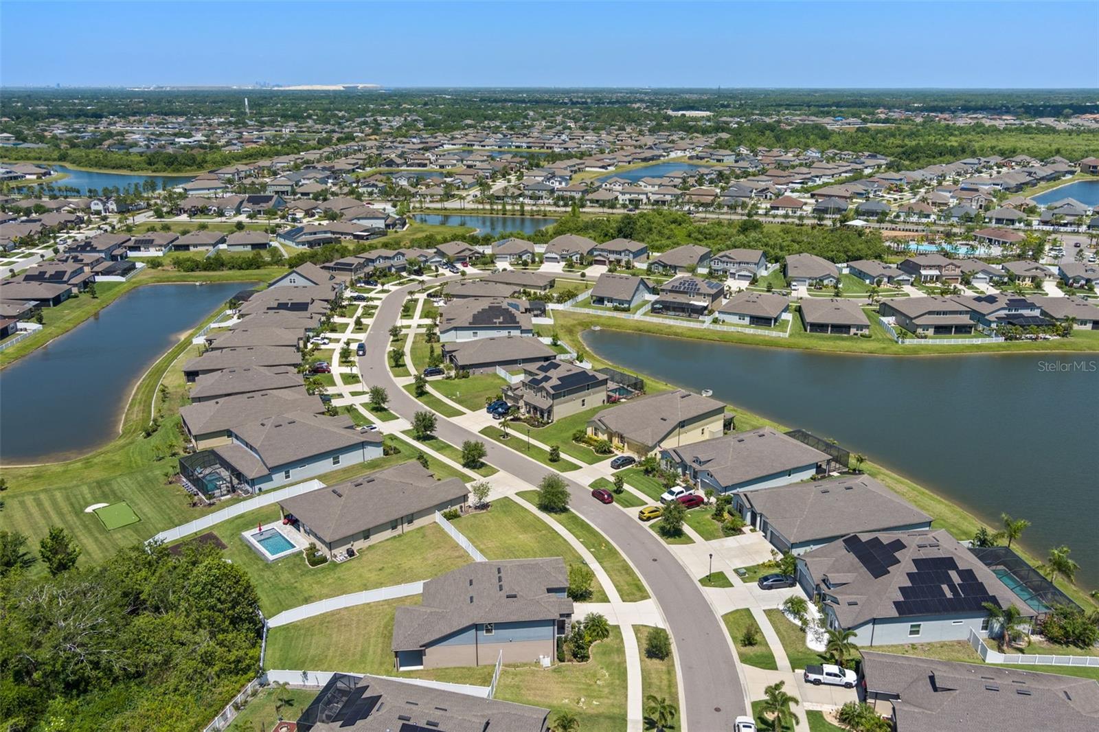 Listing photo id 48 for 13871 Carlow Park Drive