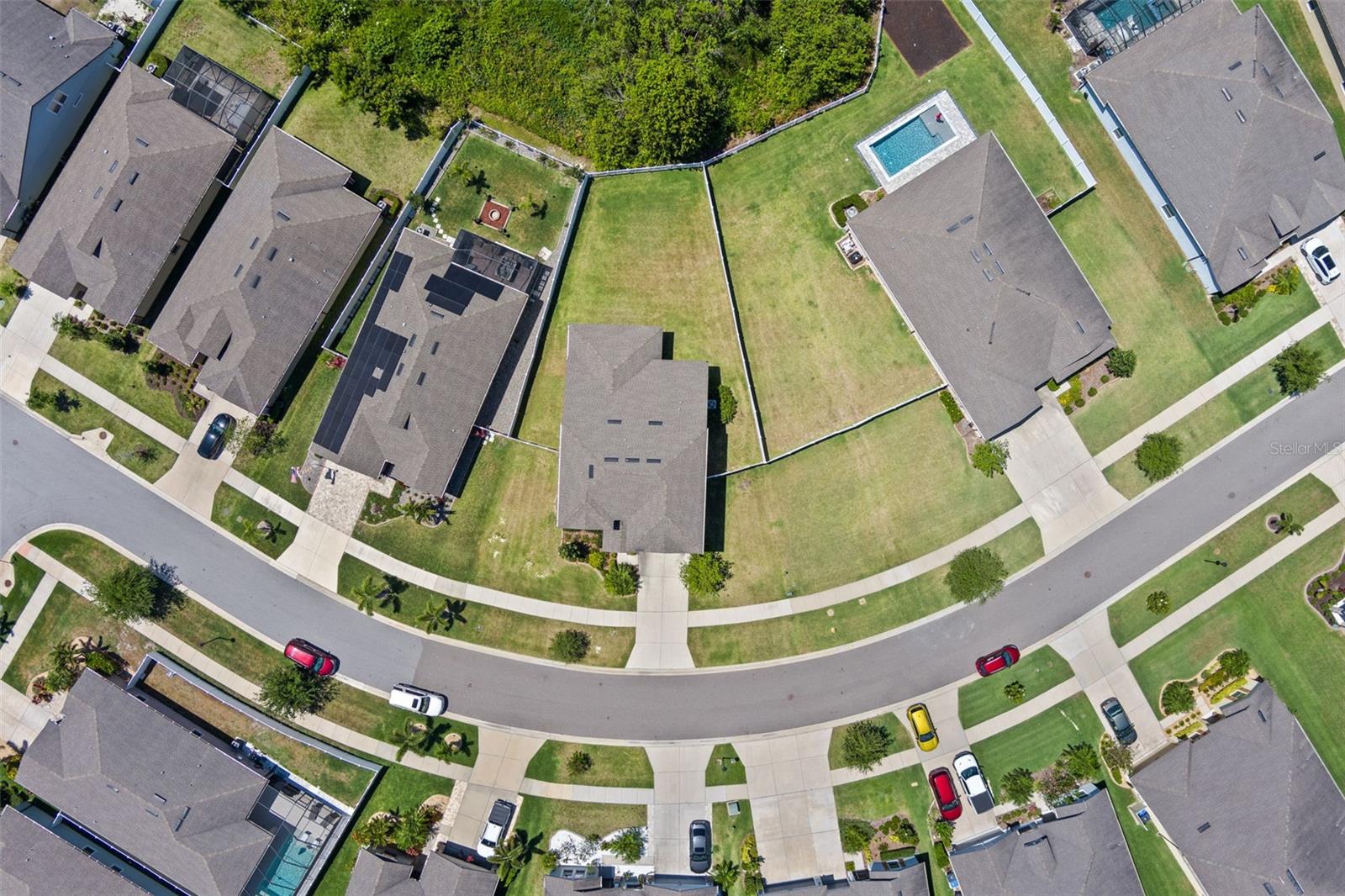 Listing photo id 57 for 13871 Carlow Park Drive