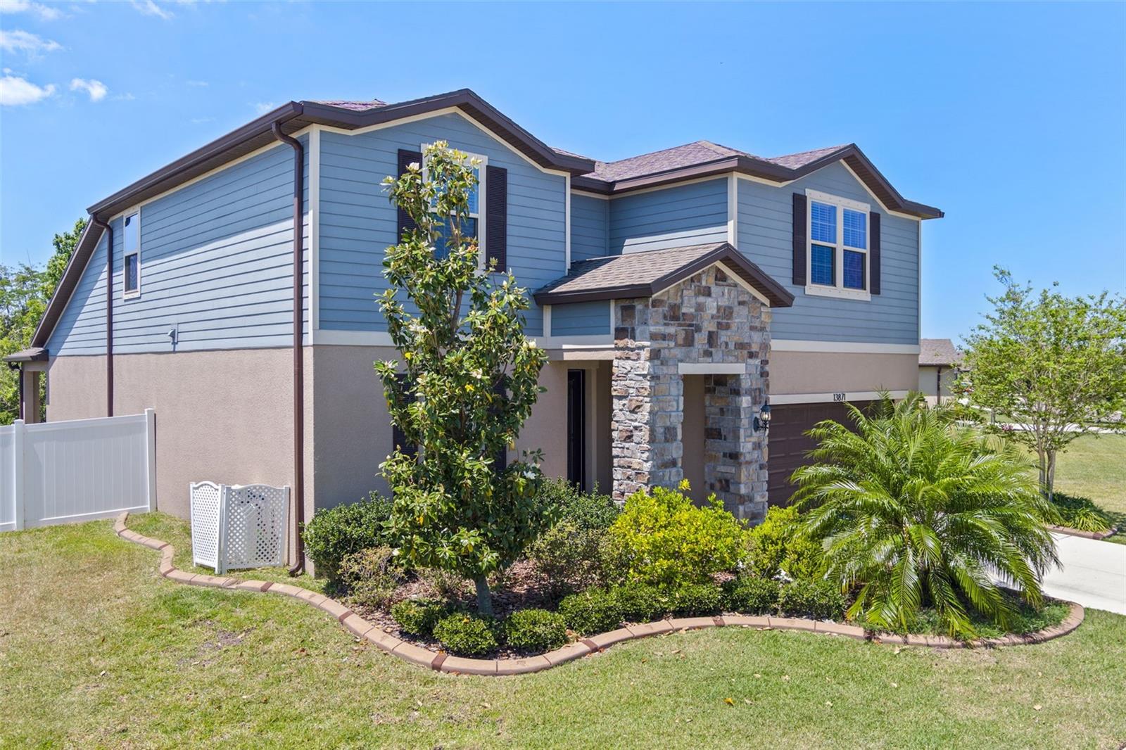 Listing photo id 62 for 13871 Carlow Park Drive
