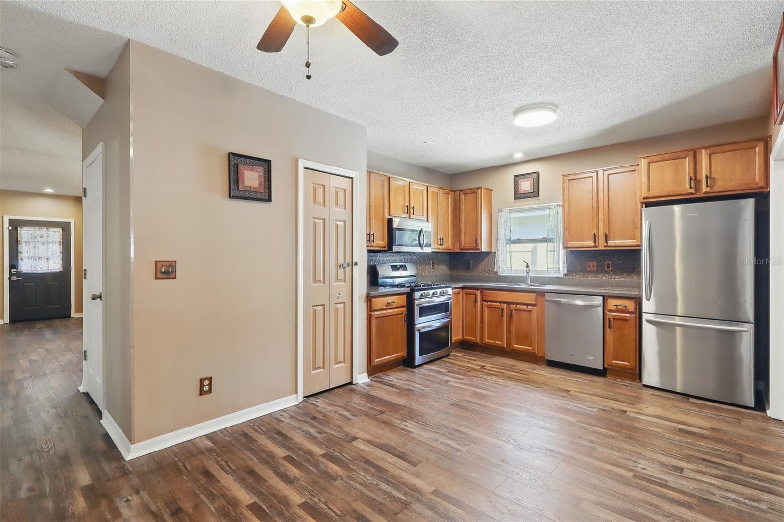 Image 13 of 26 For 6616 Northhaven Court