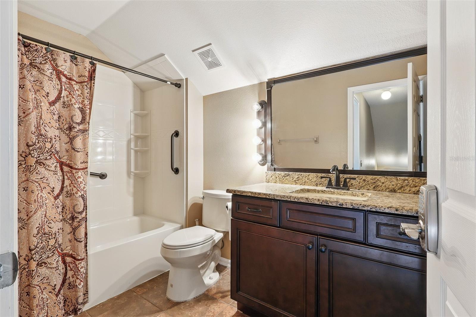 Image 18 of 26 For 6616 Northhaven Court