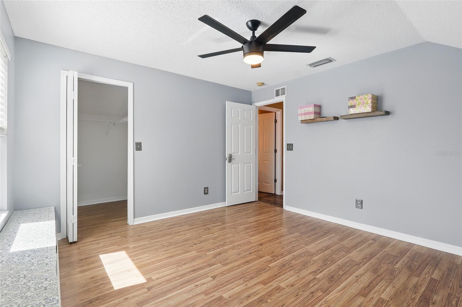 Image 21 of 26 For 6616 Northhaven Court