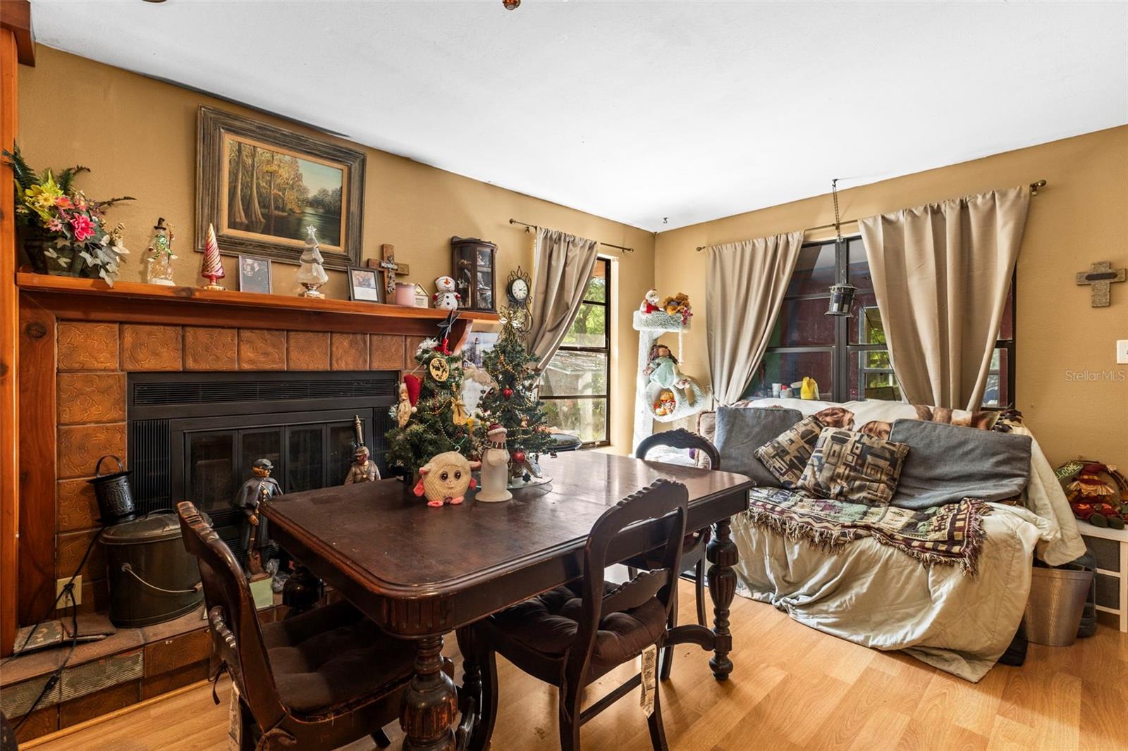 Image 13 of 40 For 29133 Lawton Drive