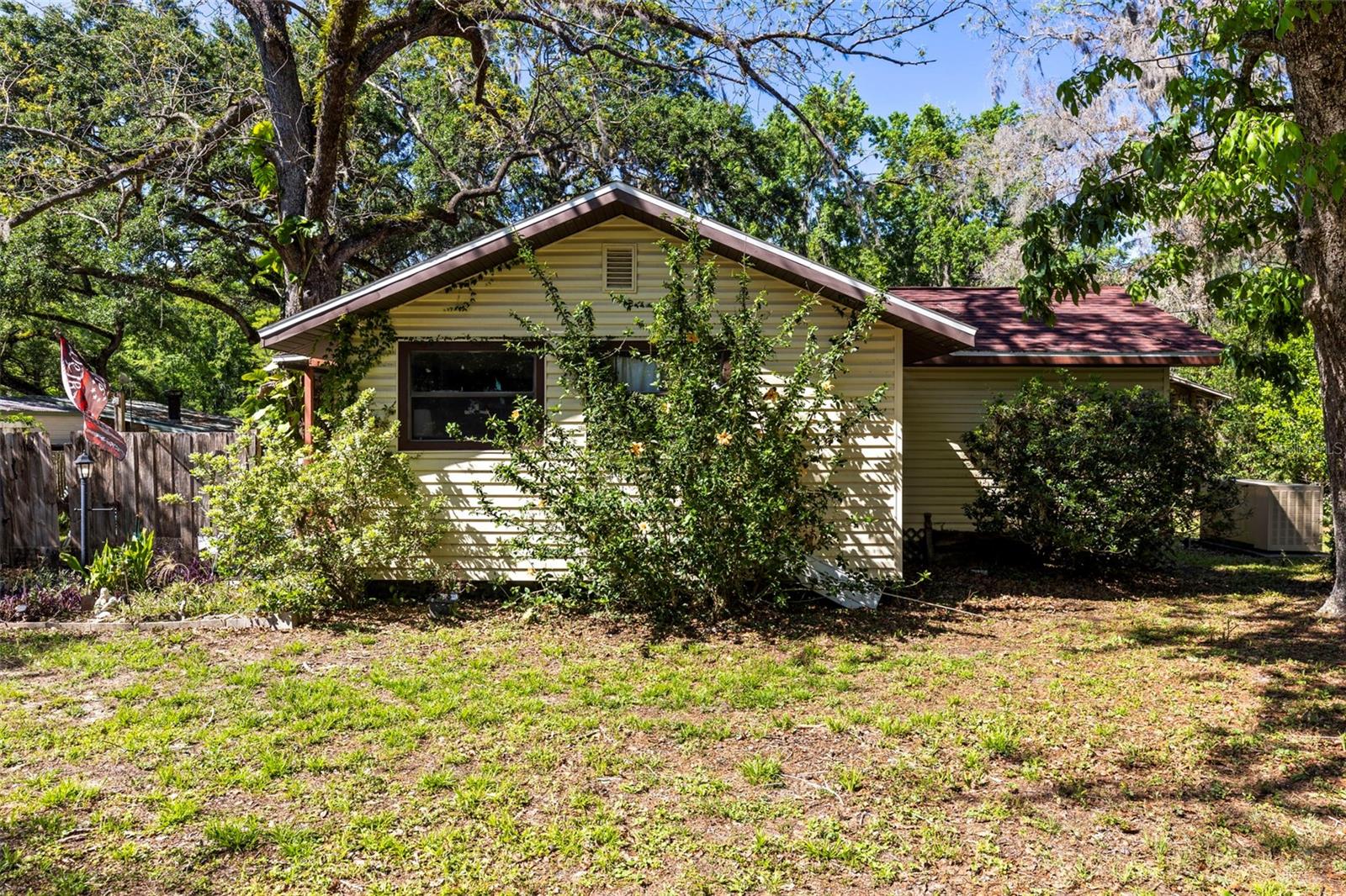Image 3 of 40 For 29133 Lawton Drive