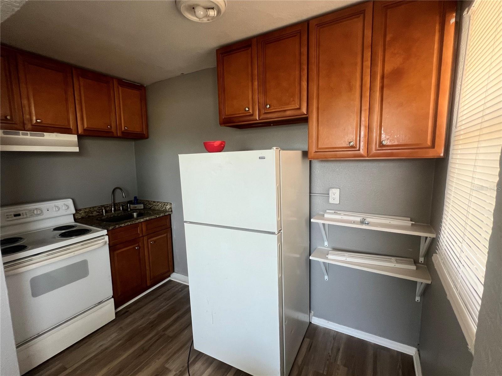 Image 3 of 5 For 2025 7th Street S 4