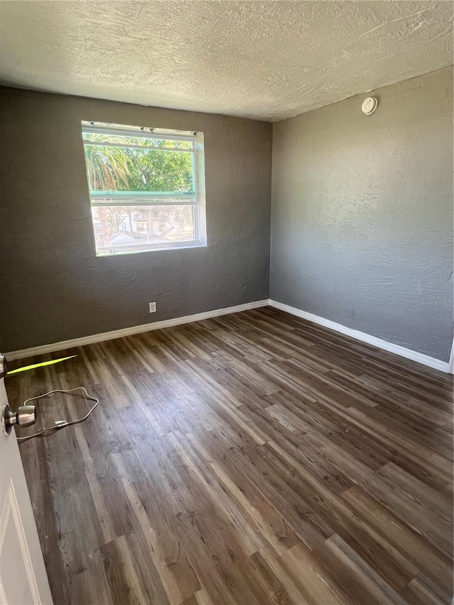 Image 4 of 5 For 2025 7th Street S 4